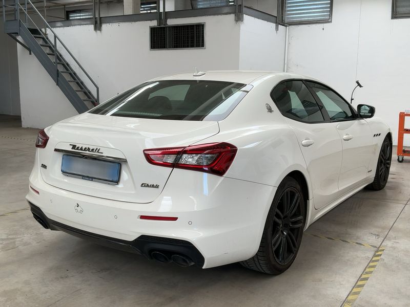 Maserati Ghibli 3.0 V6 TwinTurbo Gran Sport S Q4 2020 – снимка 8