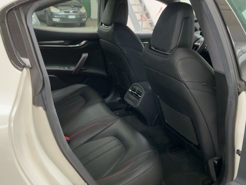 Maserati Ghibli 3.0 V6 TwinTurbo Gran Sport S Q4 2020 – снимка 19