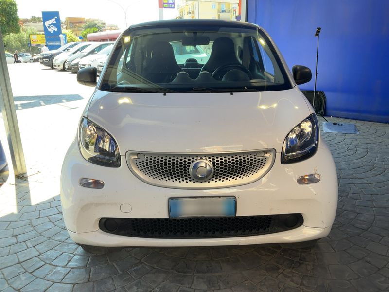 Smart fortwo 1.0 youngster 2016 – снимка 14