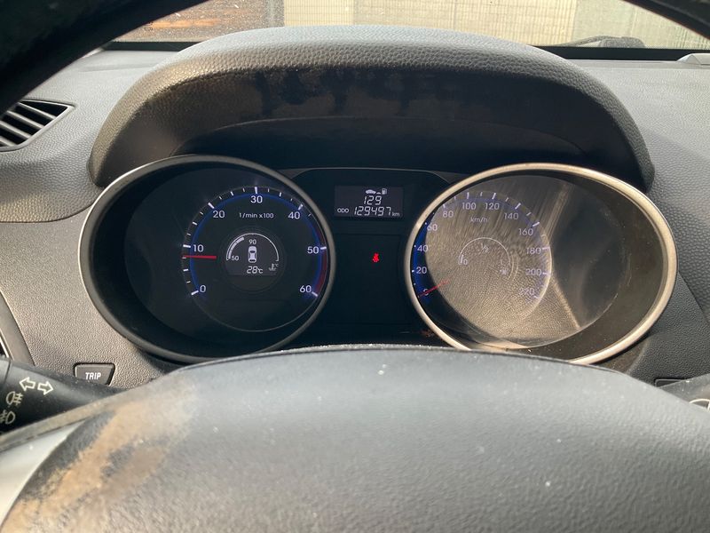 Hyundai ix35 2.0 CRDi Comfort AWD 2014 – снимка 18