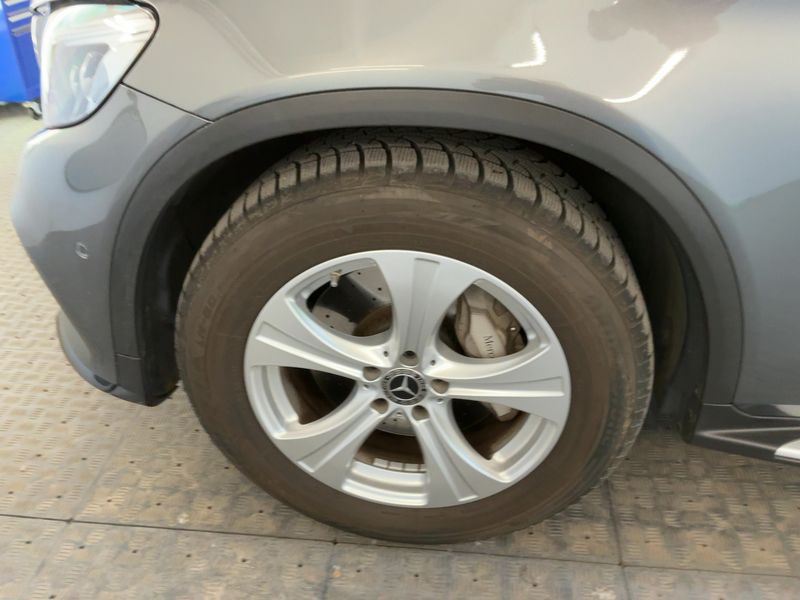 Mercedes-Benz GLC-Klasse GLC 250 4Matic AMG Line 2018 – снимка 3
