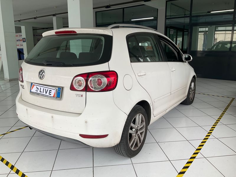 Volkswagen Golf VI Plus 1.6 TDI Highline 2011 – снимка 2