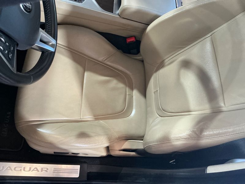 Jaguar XF 2.2 D 2014 – снимка 31