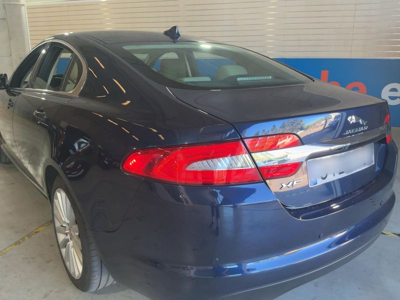 Jaguar XF 2.2 D 2014 – снимка 6