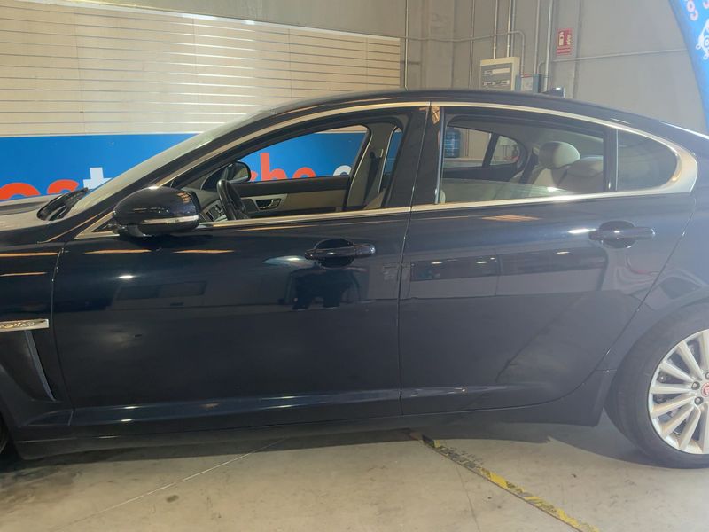 Jaguar XF 2.2 D 2014 – снимка 4