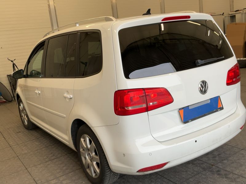 Volkswagen Touran 1.6 TDI Cup 2014 – снимка 6