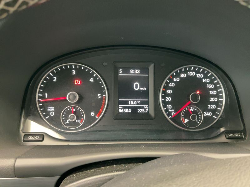 Volkswagen Touran 1.6 TDI Cup 2014 – снимка 19