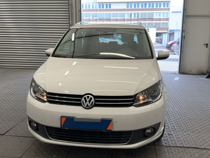 Volkswagen Touran 1.6 TDI Cup 2014 – снимка 14