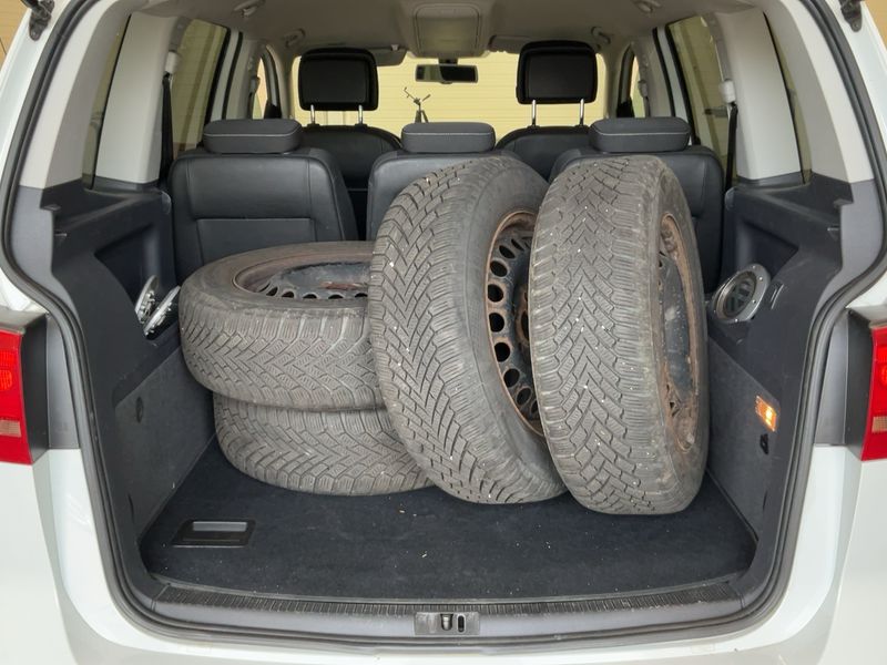 Volkswagen Touran 1.6 TDI Cup 2014 – снимка 16