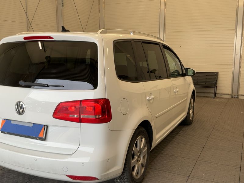 Volkswagen Touran 1.6 TDI Cup 2014 – снимка 8