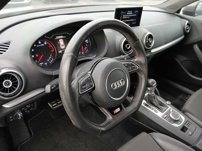Audi A3 Limousine 1.4 TFSI S line Sportpaket 2015 – снимка 20