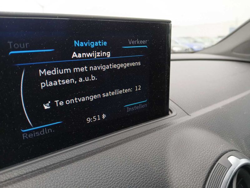 Audi A3 Limousine 1.4 TFSI S line Sportpaket 2015 – снимка 13