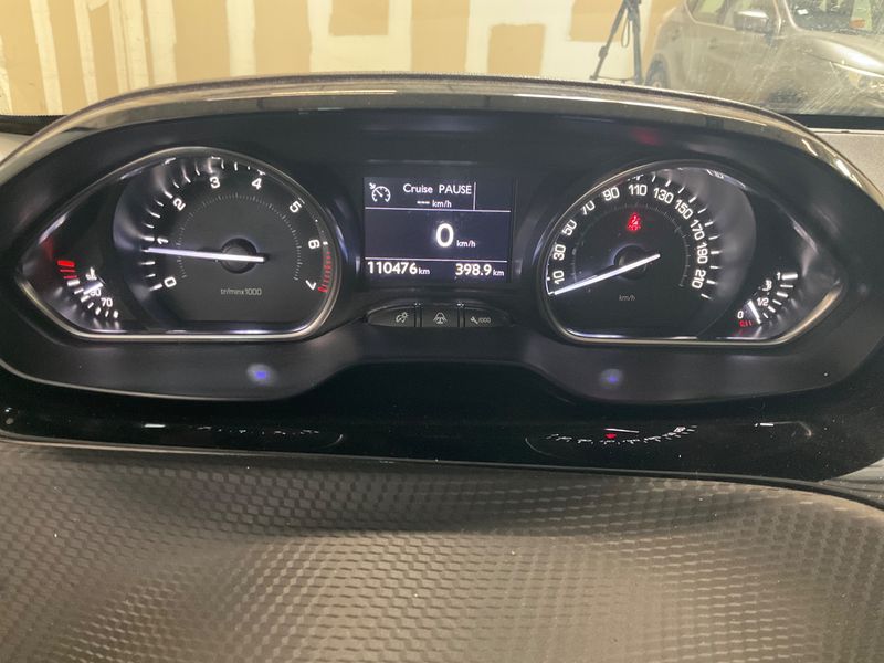 Peugeot 2008 1.6 Allure 2013 – снимка 18