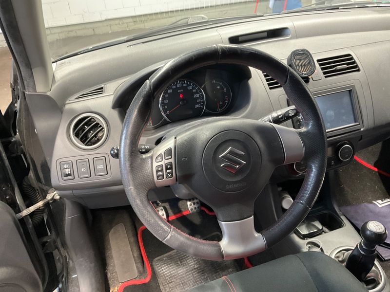 Suzuki Swift 1.6 Sport 2007 – снимка 33
