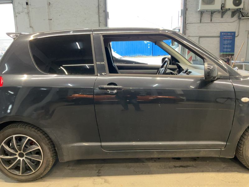Suzuki Swift 1.6 Sport 2007 – снимка 10