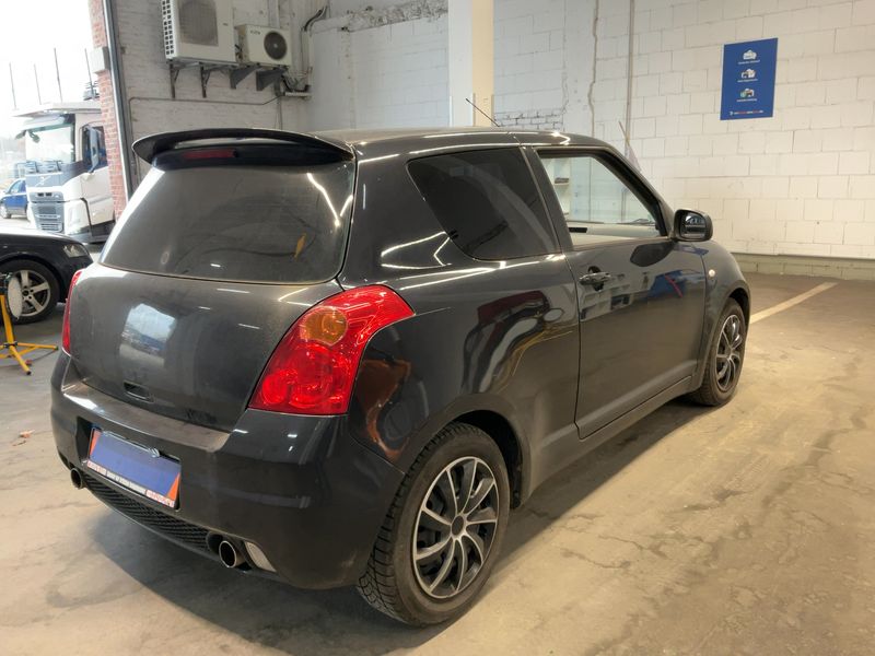 Suzuki Swift 1.6 Sport 2007 – снимка 8