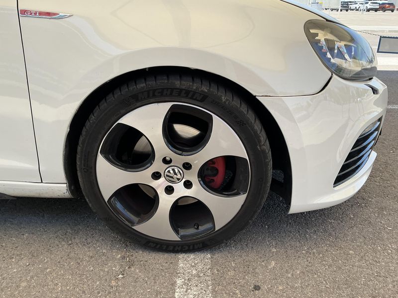 Volkswagen Golf VI 2.0 TSI GTI 2009 – снимка 11