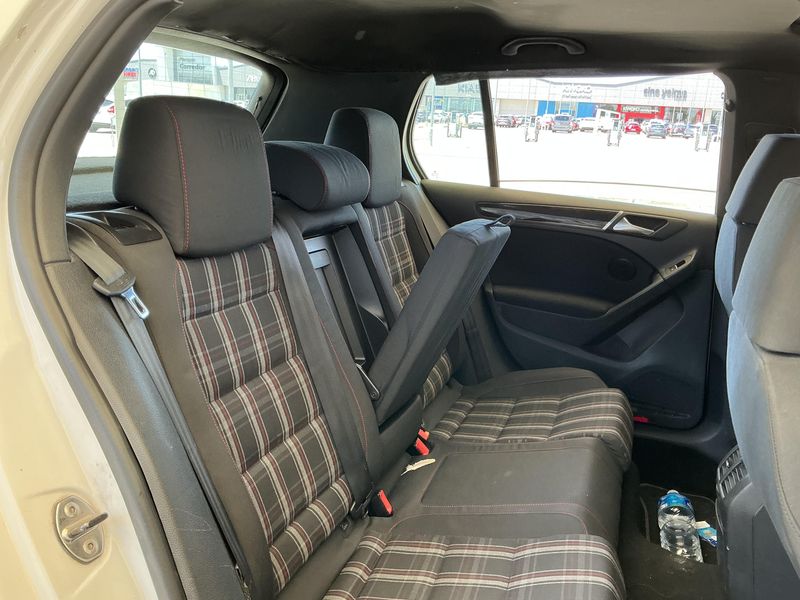 Volkswagen Golf VI 2.0 TSI GTI 2009 – снимка 19