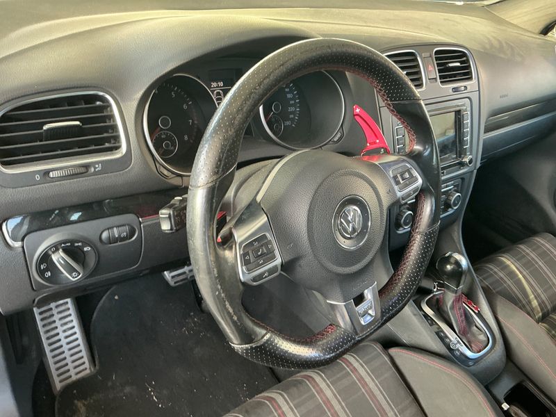 Volkswagen Golf VI 2.0 TSI GTI 2009 – снимка 26