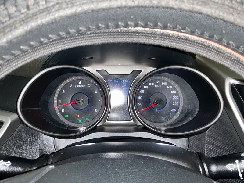 Hyundai Veloster 1.6 Style 2011 – снимка 4