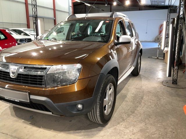 Dacia Duster 1.5 dCi Prestige 4x4 2011 – снимка 2