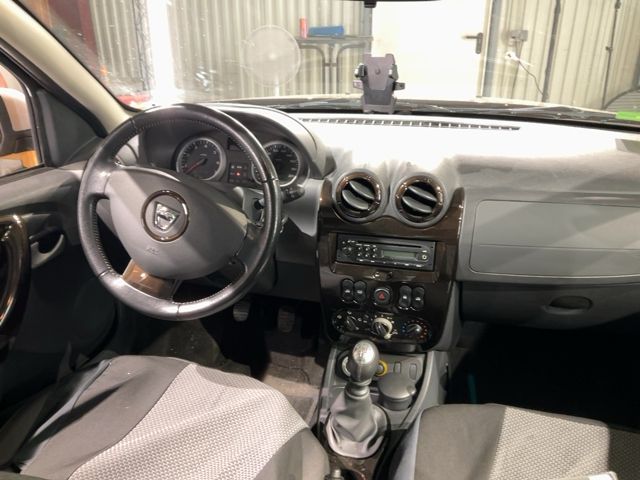 Dacia Duster 1.5 dCi Prestige 4x4 2011 – снимка 18
