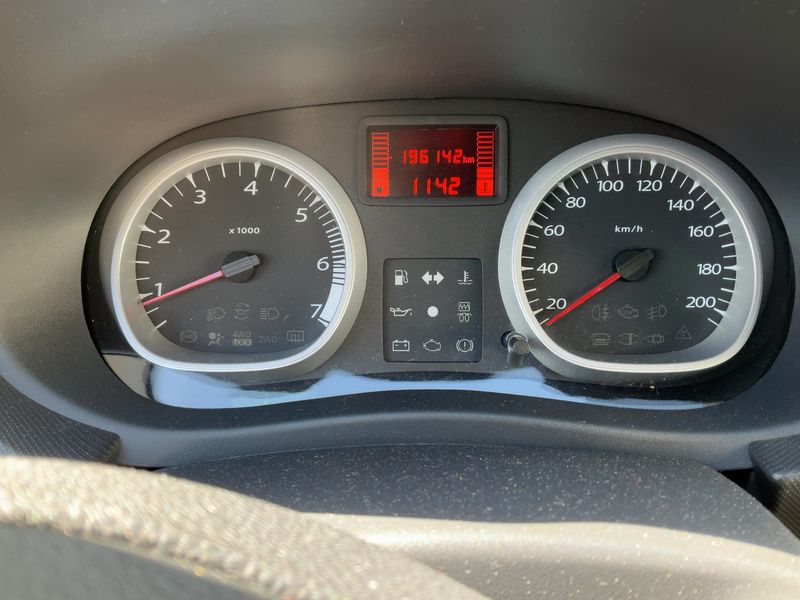 Dacia Duster 1.5 dCi Prestige 4x4 2011 – снимка 19