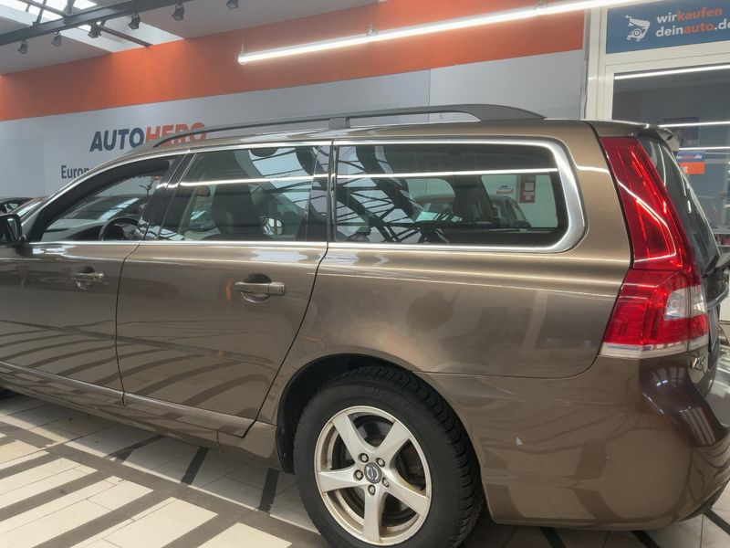 Volvo V70 2.0 D4 Momentum 2013 – снимка 6