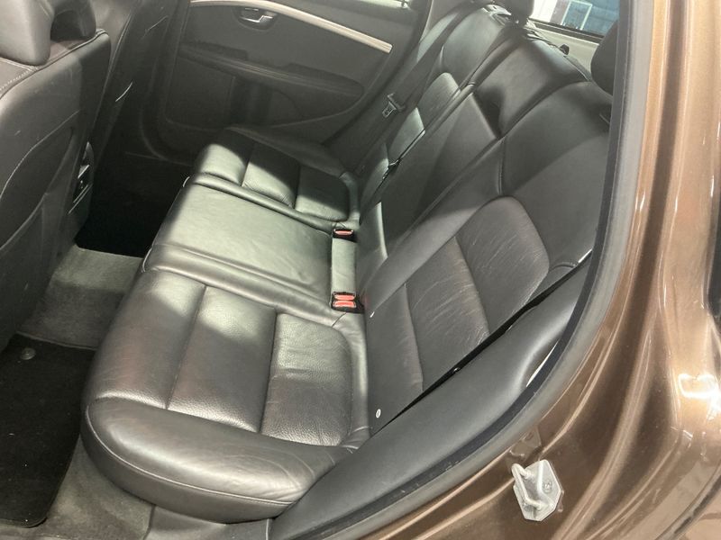 Volvo V70 2.0 D4 Momentum 2013 – снимка 33