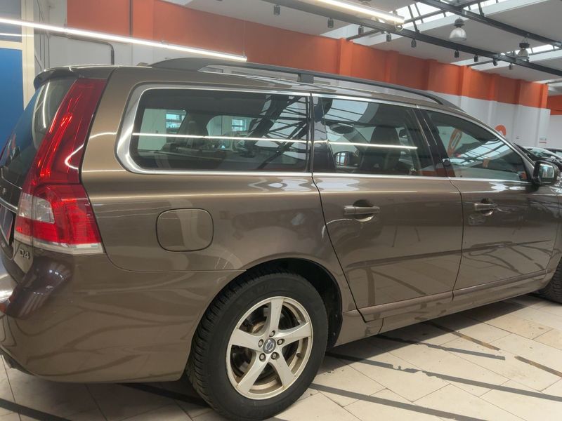 Volvo V70 2.0 D4 Momentum 2013 – снимка 8