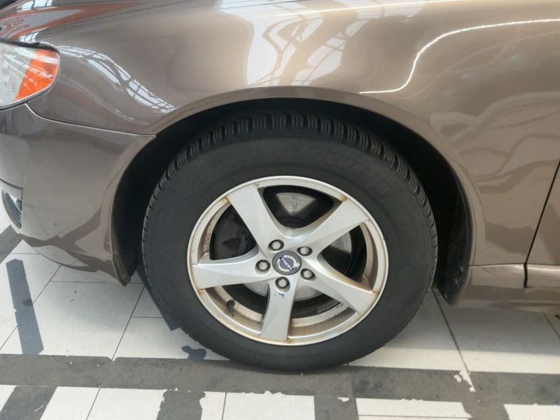 Volvo V70 2.0 D4 Momentum 2013 – снимка 3