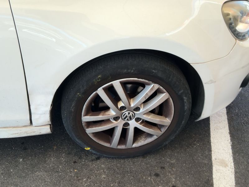 Volkswagen Golf VI 1.6 TDI Sport 2011 – снимка 20