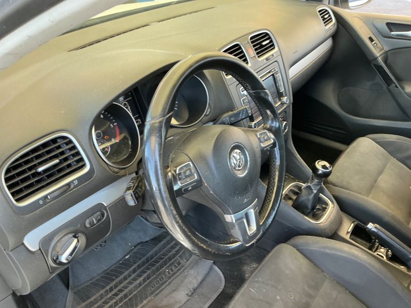 Volkswagen Golf VI 1.6 TDI Sport 2011 – снимка на щета 37