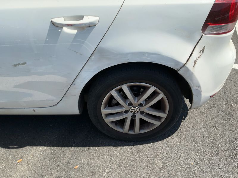 Volkswagen Golf VI 1.6 TDI Sport 2011 – снимка 18