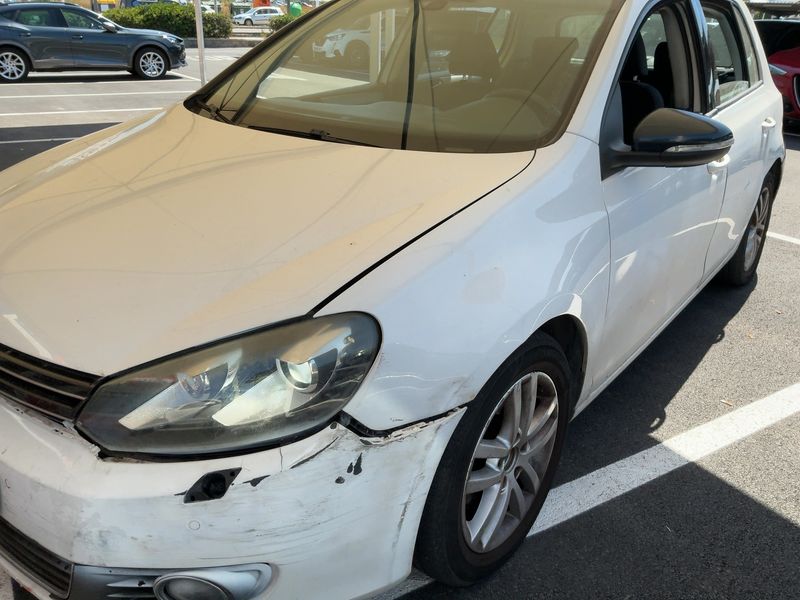 Volkswagen Golf VI 1.6 TDI Sport 2011 – снимка 2