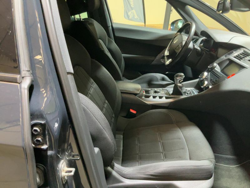 DS Automobiles DS5 1.6 Blue-HDi 2015 – снимка 11