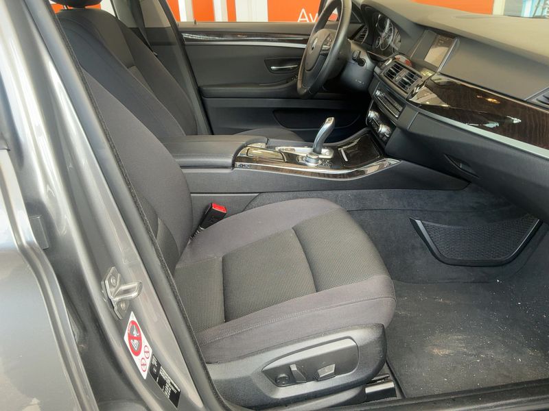 BMW 5er 520d xDrive 2015 – снимка 16