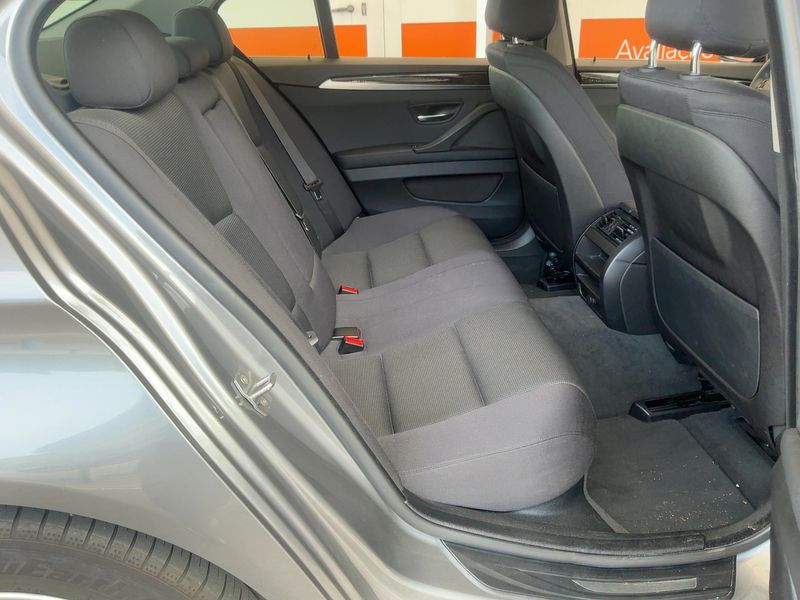 BMW 5er 520d xDrive 2015 – снимка 14