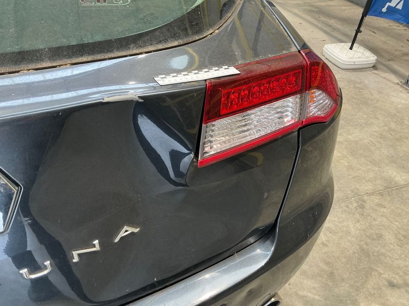Renault Laguna 2.0 dCi Black Edition 2011 – снимка 34