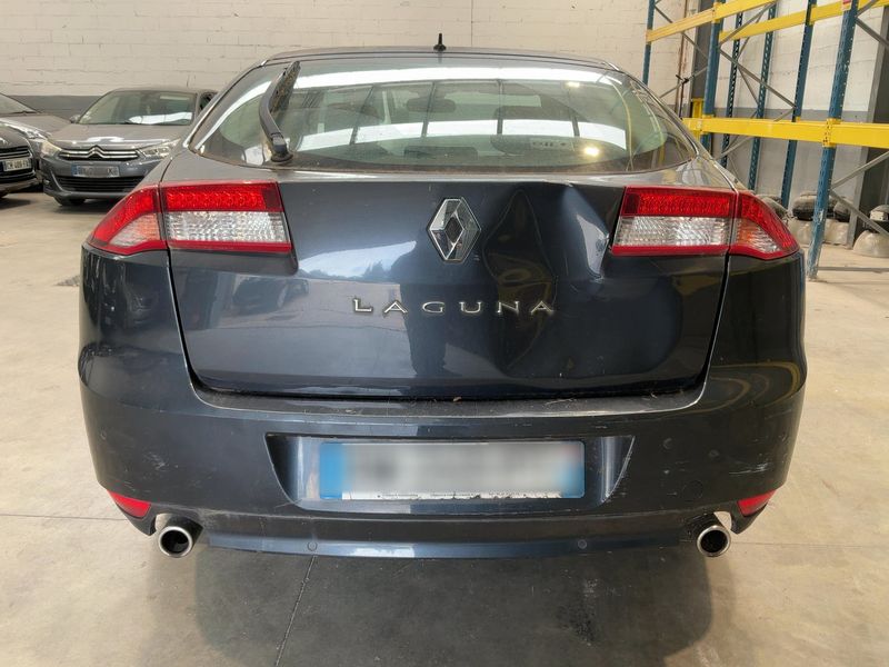 Renault Laguna 2.0 dCi Black Edition 2011 – снимка 7