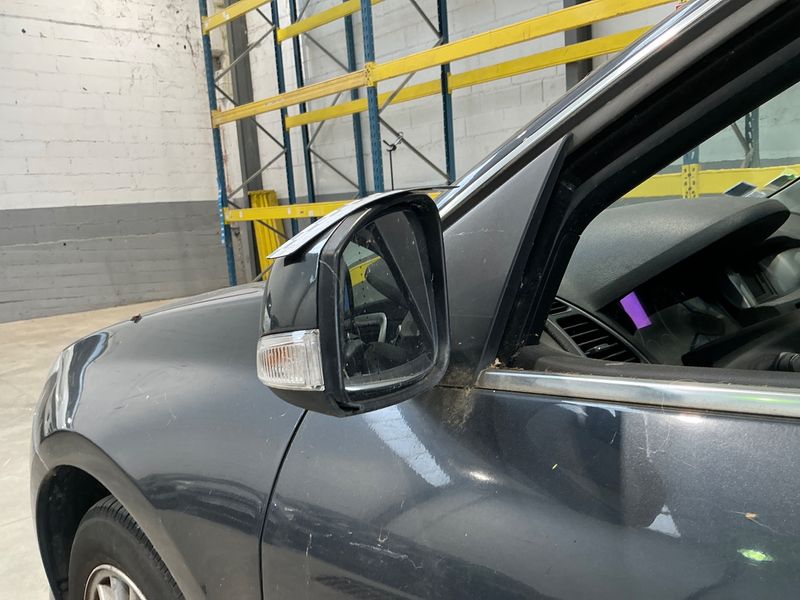 Renault Laguna 2.0 dCi Black Edition 2011 – снимка 27