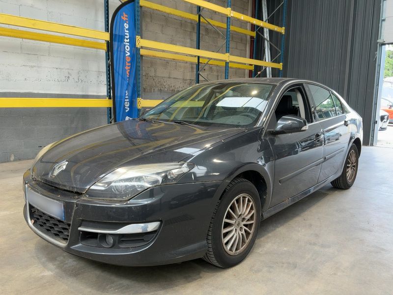 Renault Laguna 2.0 dCi Black Edition 2011 – снимка 1