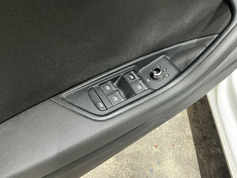 Audi A4 2.0 TDI Sport 2016 – снимка 22