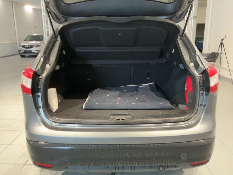 Nissan Qashqai 1.6 Acenta 2017 – снимка 16