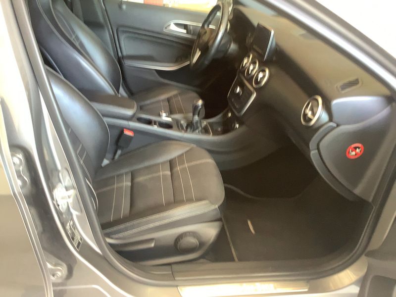 Mercedes-Benz A-Klasse A 180 BlueEfficiency Urban 2013 – снимка 16
