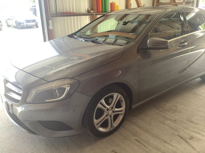 Mercedes-Benz A-Klasse A 180 BlueEfficiency Urban 2013 – снимка 2