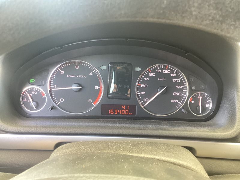 Peugeot 407 1.6 HDi SR Confort 2005 – снимка 4