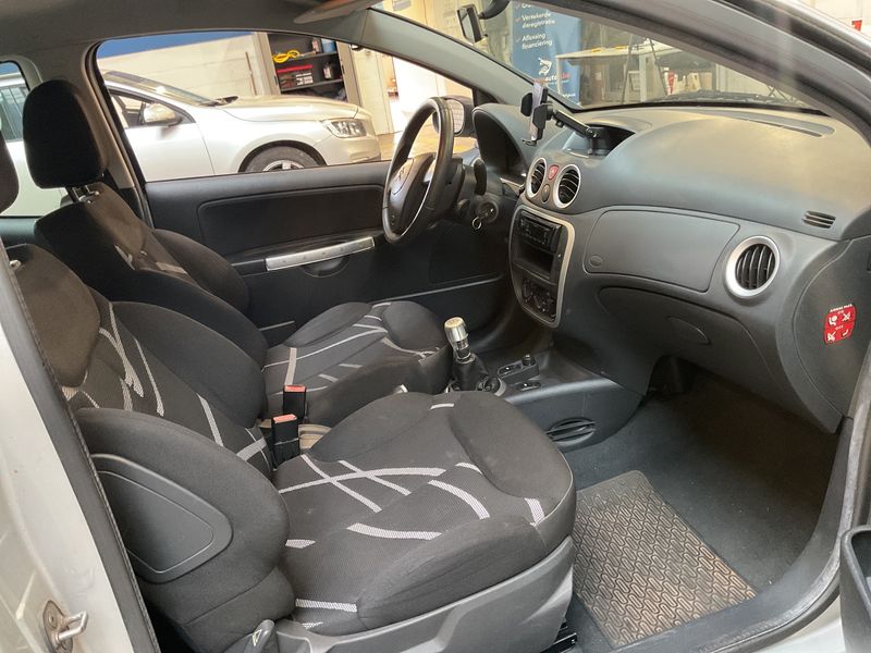 Citroen C2 1.1 Tonic 2009 – снимка 3