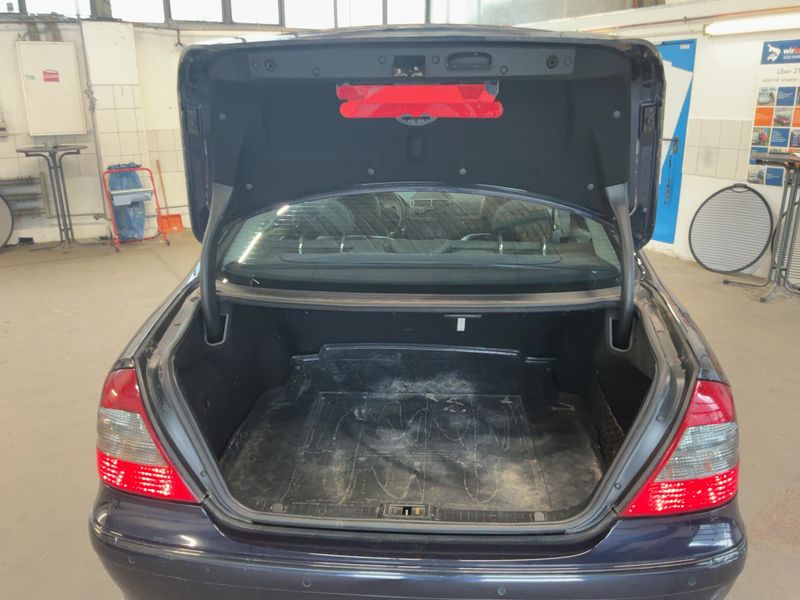 Mercedes-Benz E-Klasse E 320 CDI Avantgarde 2007 – снимка 10