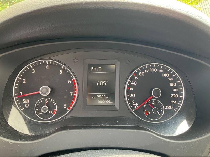 Volkswagen Jetta 1.2 TSI Comfortline 2011 – снимка 4